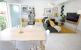 3 Minute Walk To Beach Bungalow Family Friendly Free Parking